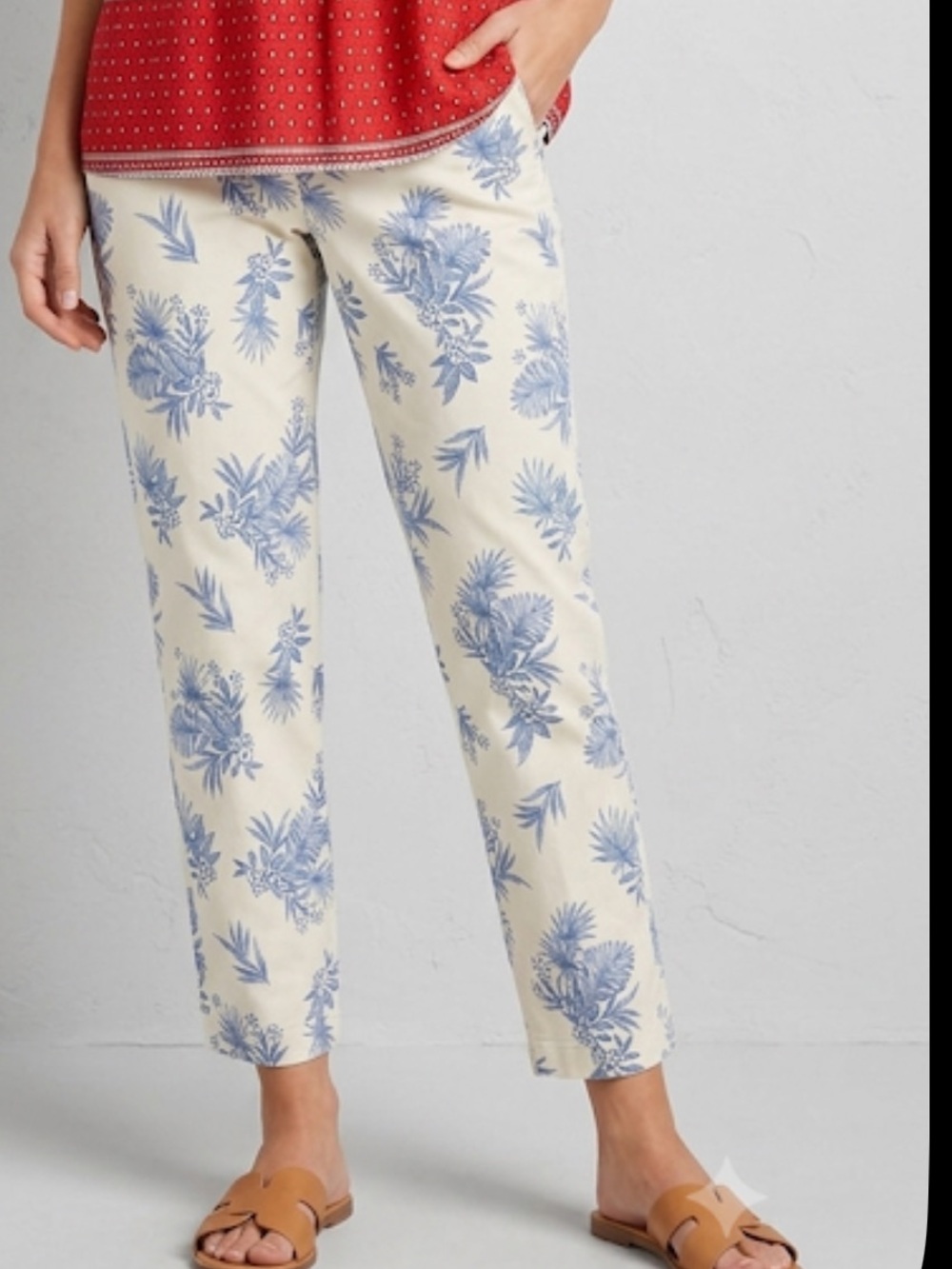 Talbots Women’s Floral Chino Pants Size 6 Petite Mid-Rise Relaxed Fit